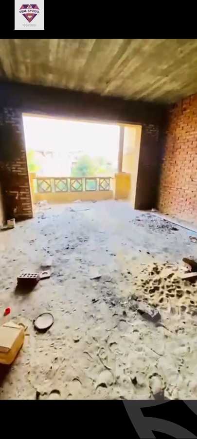 https://aqarmap.com.eg/en/listing/4296086-for-sale-cairo-new-cairo-compounds-la-terra