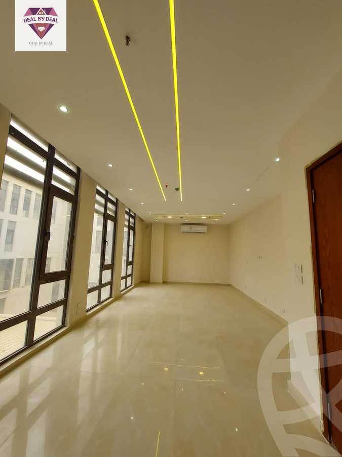 https://aqarmap.com.eg/ar/listing/4816125-for-rent-cairo-new-cairo-compounds-district-5