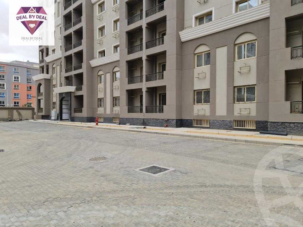 https://aqarmap.com.eg/en/listing/4935992-for-sale-cairo-new-cairo-compounds-town-residence