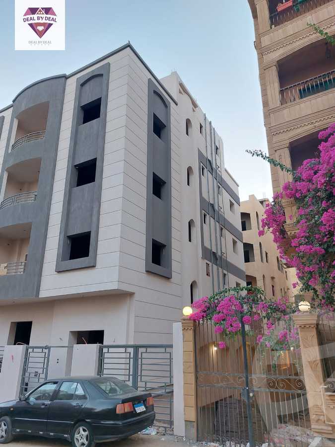 https://aqarmap.com.eg/en/listing/4969854-for-sale-cairo-new-cairo-mohammed-nagib-axis-st