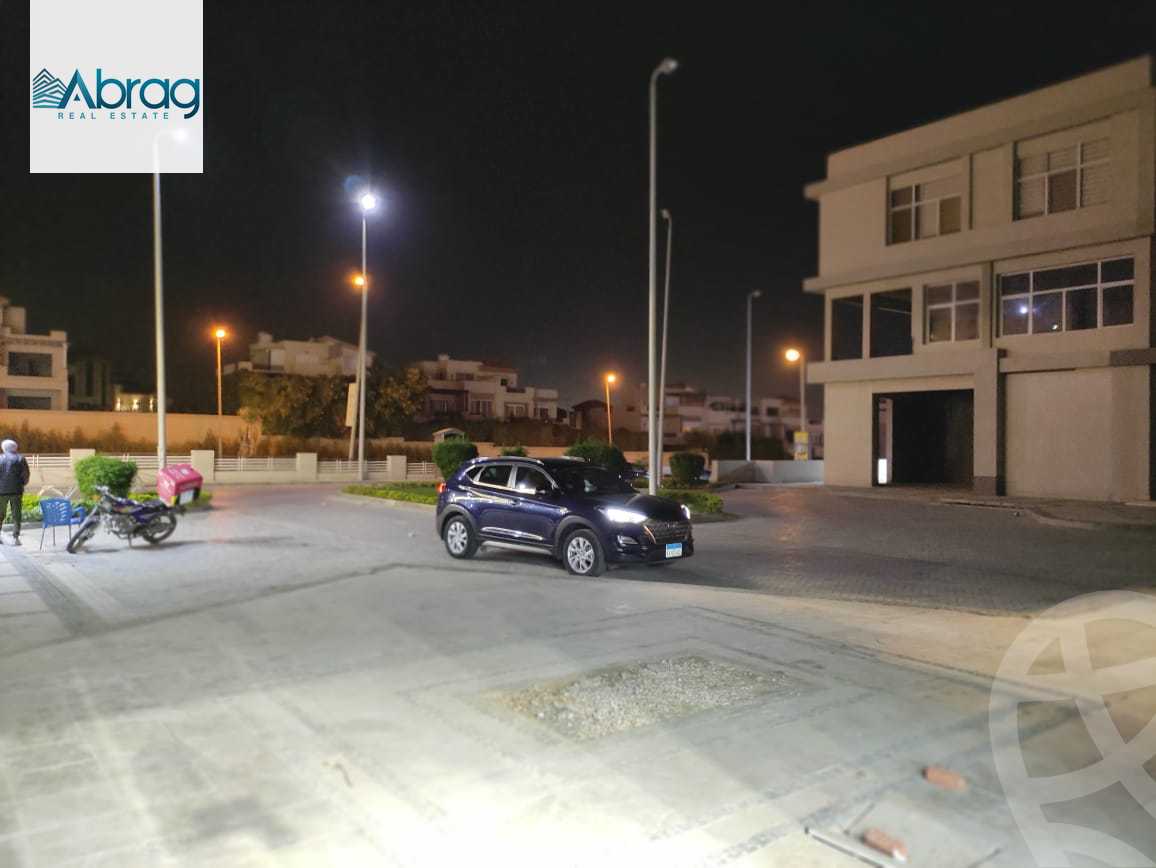 https://aqarmap.com.eg/ar/listing/3878811-for-rent-cairo-el-sheikh-zayed-city-compounds-lkrm-4