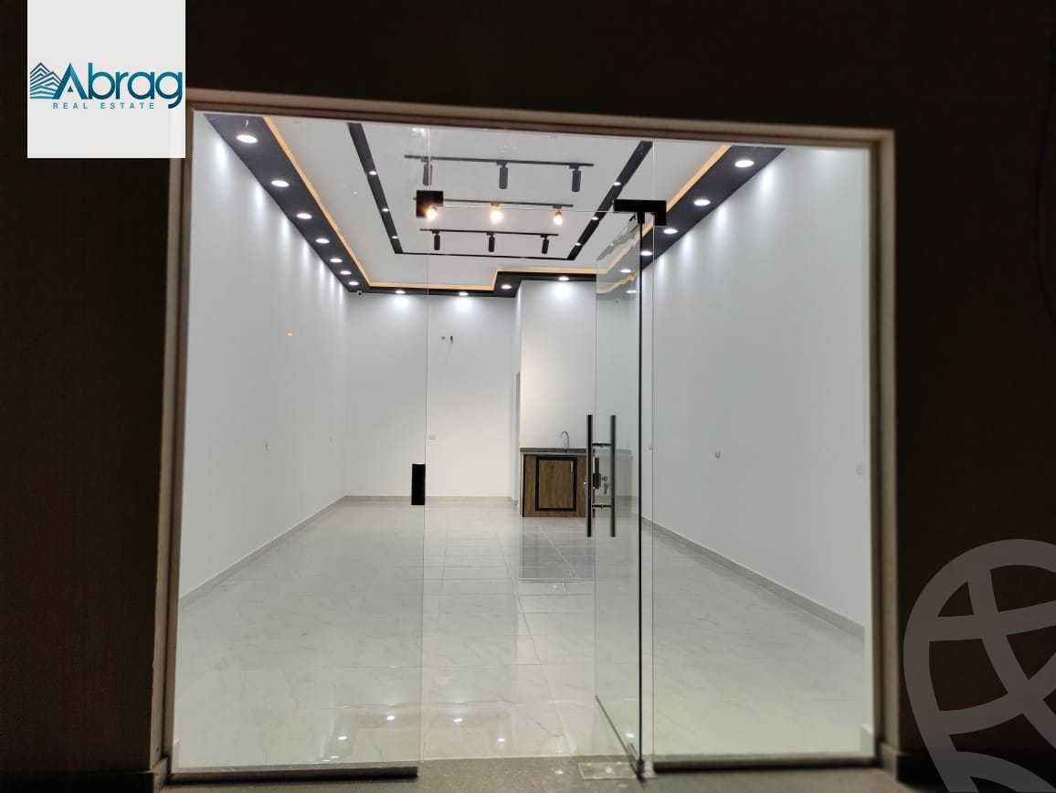 https://aqarmap.com.eg/ar/listing/3878811-for-rent-cairo-el-sheikh-zayed-city-compounds-lkrm-4