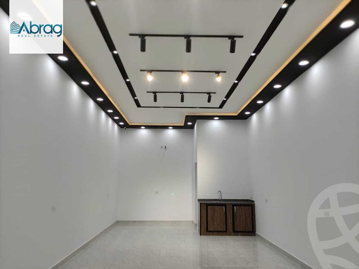 https://aqarmap.com.eg/ar/listing/3878811-for-rent-cairo-el-sheikh-zayed-city-compounds-lkrm-4