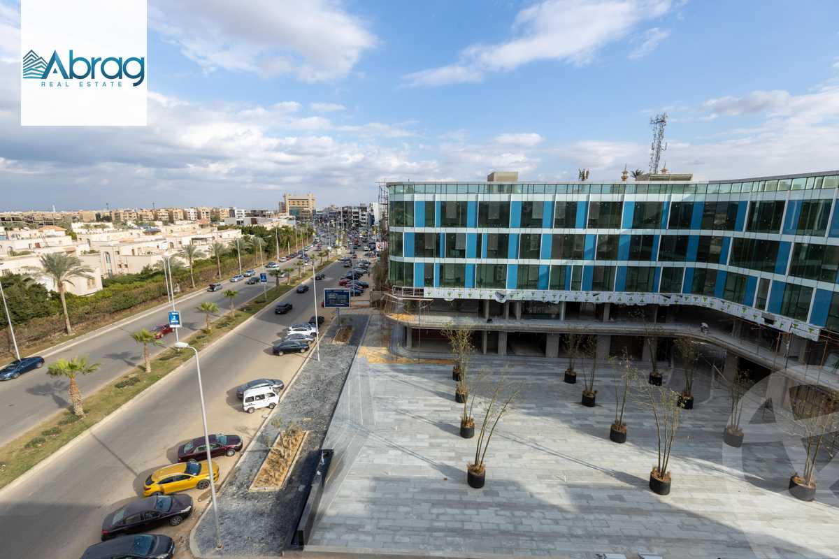 https://aqarmap.com.eg/en/listing/5706272-for-sale-cairo-el-sheikh-zayed-city-compounds-sntrw-zyd-mwl