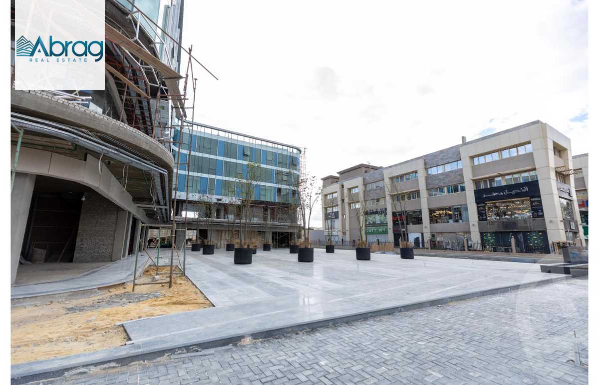 https://aqarmap.com.eg/en/listing/5706356-for-sale-cairo-el-sheikh-zayed-city-compounds-sntrw-zyd-mwl