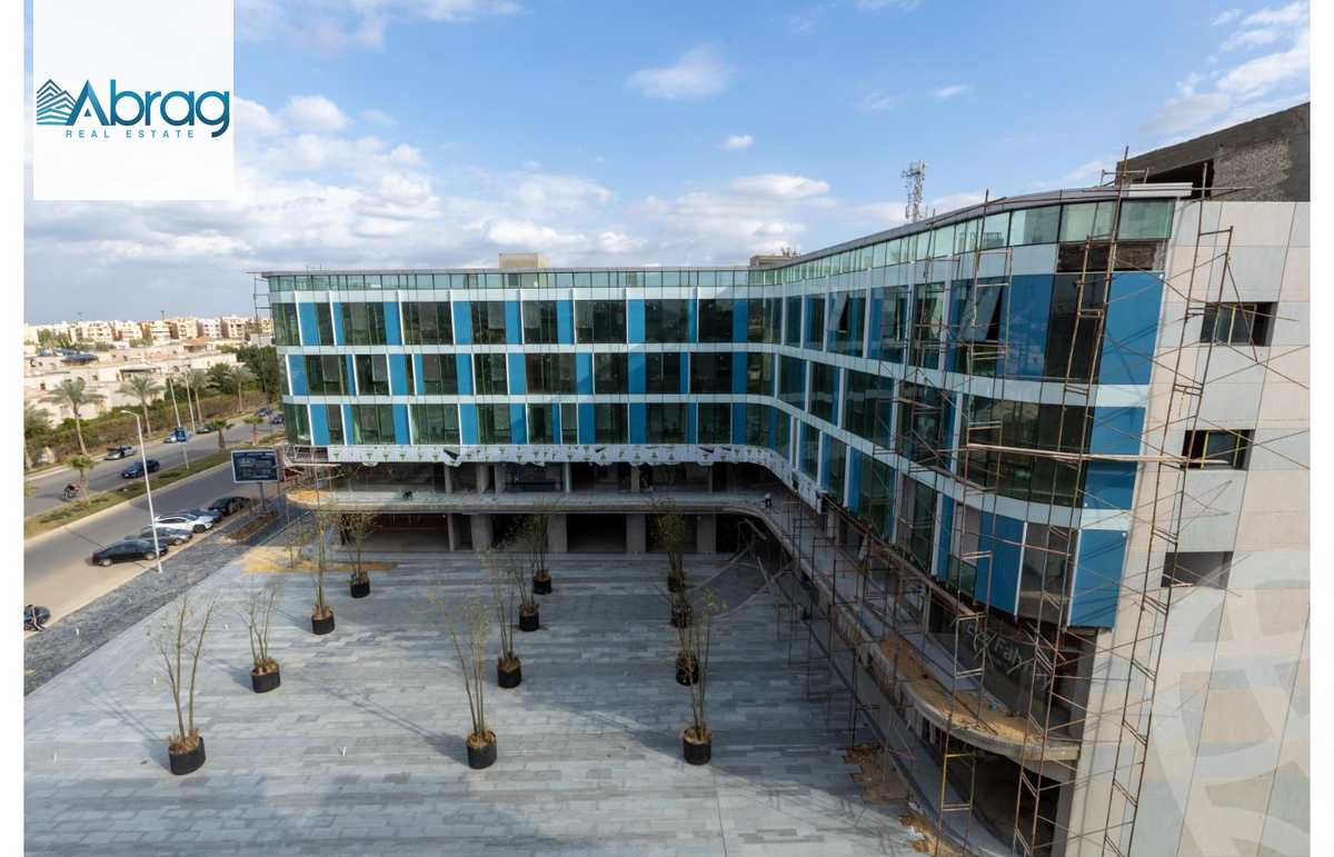 https://aqarmap.com.eg/en/listing/5706356-for-sale-cairo-el-sheikh-zayed-city-compounds-sntrw-zyd-mwl