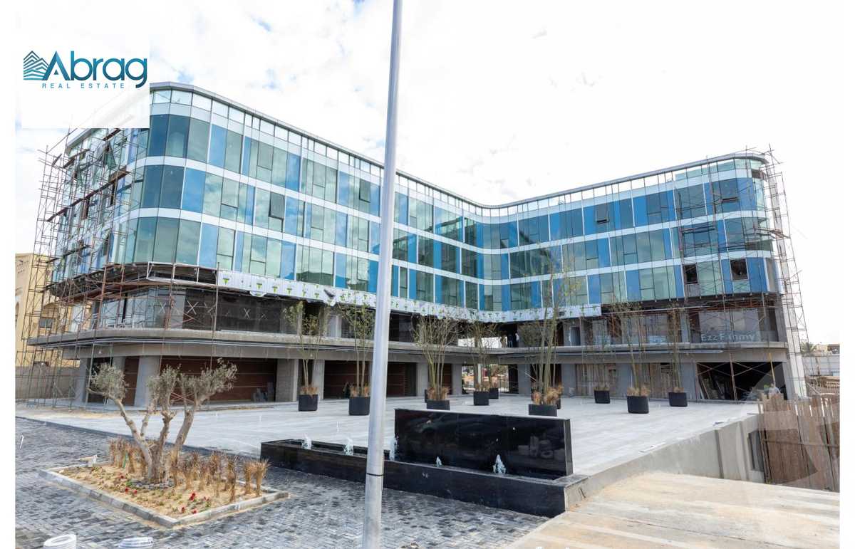https://aqarmap.com.eg/en/listing/5706356-for-sale-cairo-el-sheikh-zayed-city-compounds-sntrw-zyd-mwl