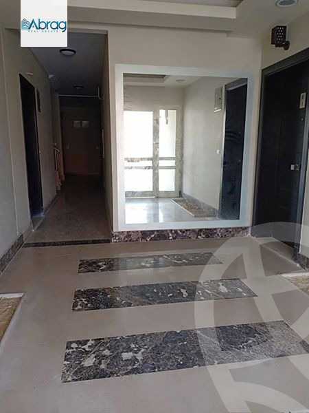 https://aqarmap.com.eg/en/listing/5808687-for-sale-cairo-el-sheikh-zayed-city-compounds-dh-drys