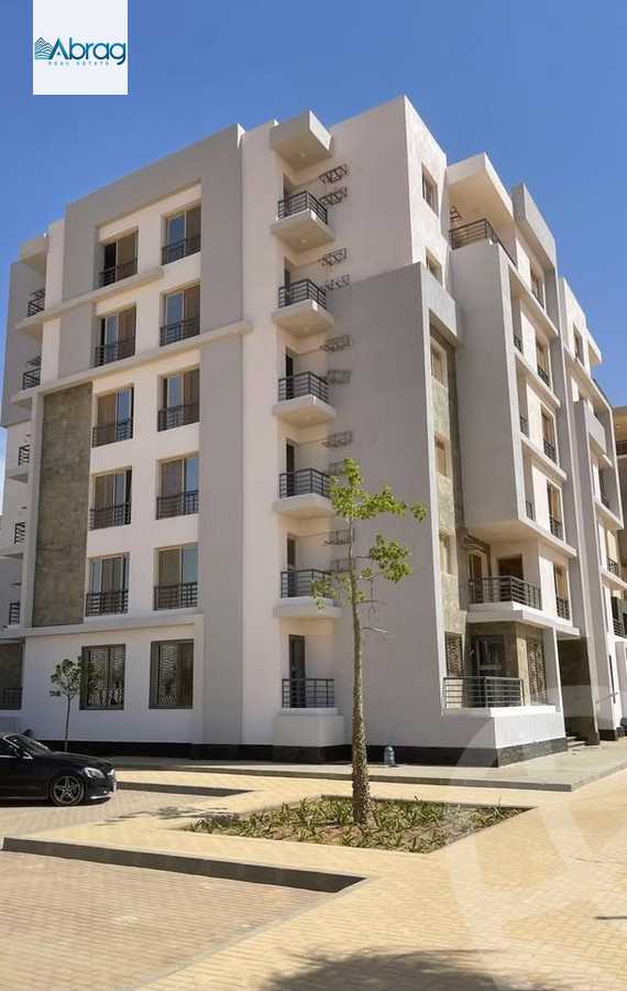 https://aqarmap.com.eg/en/listing/6066807-for-sale-cairo-el-sheikh-zayed-city-lshykh-zyd-ljdyd-west-view-residence-hdp