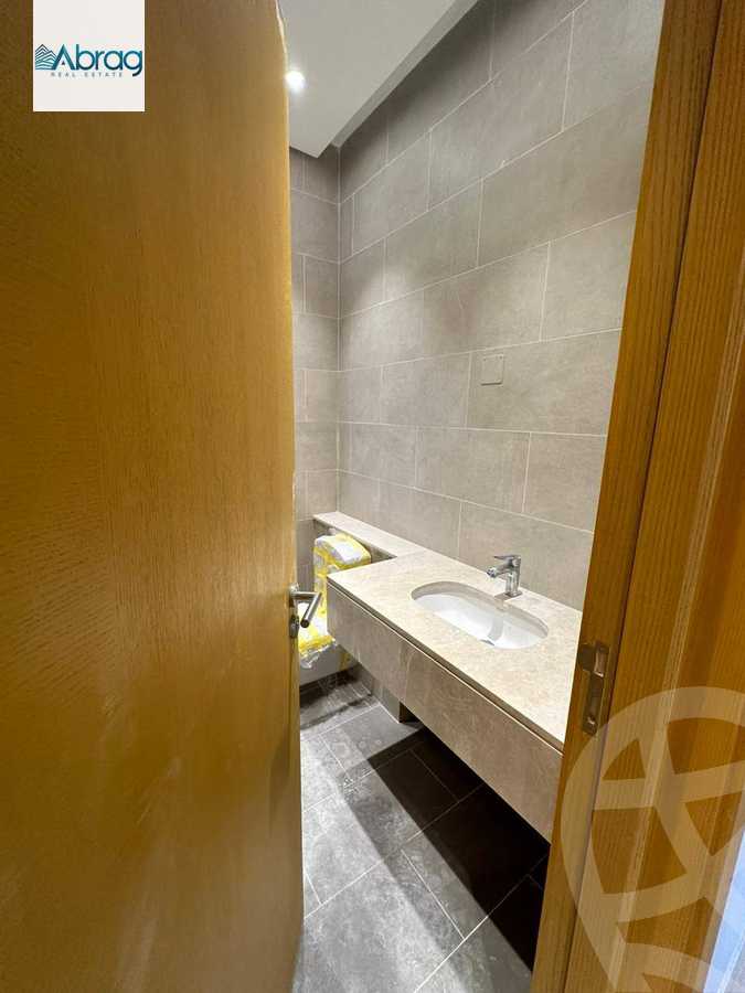 https://aqarmap.com.eg/en/listing/6155785-for-sale-cairo-el-sheikh-zayed-city-compounds-kmbwnd-ljry-swdyk