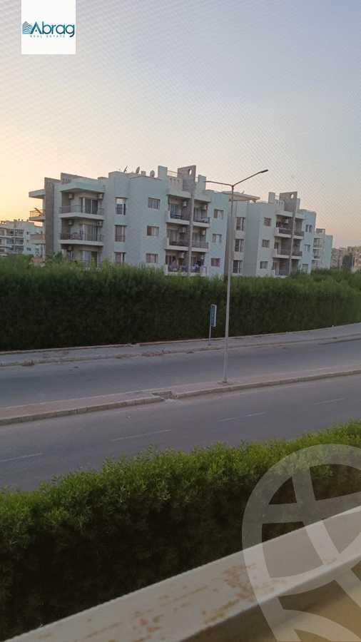 https://aqarmap.com.eg/en/listing/6455700-for-sale-cairo-el-sheikh-zayed-city-compounds-dr-msr