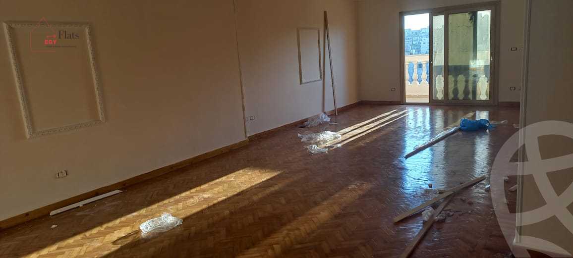 https://aqarmap.com.eg/ar/listing/3876837-for-sale-alexandria-kafr-abdo-sant-giyn-st