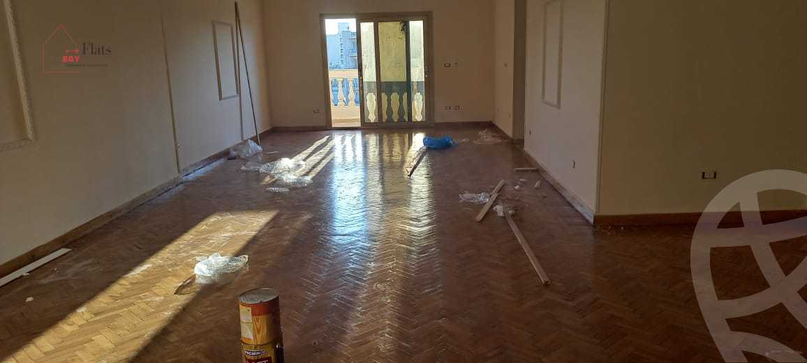 https://aqarmap.com.eg/ar/listing/3876837-for-sale-alexandria-kafr-abdo-sant-giyn-st
