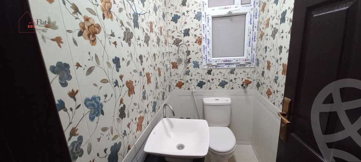 https://aqarmap.com.eg/ar/listing/3876837-for-sale-alexandria-kafr-abdo-sant-giyn-st