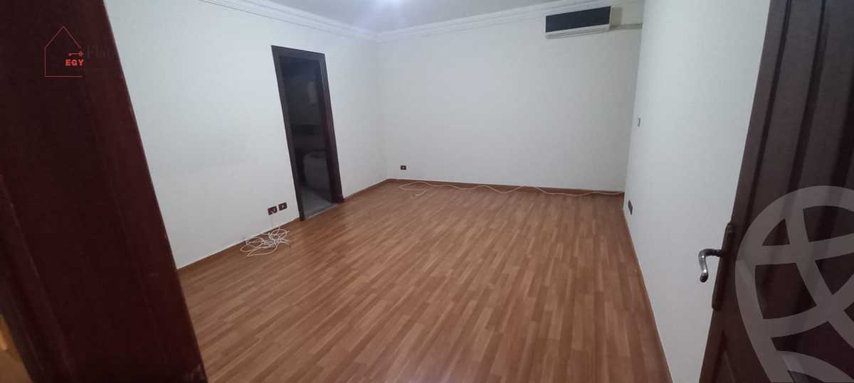 https://aqarmap.com.eg/en/listing/3774887-for-rent-alexandria-roshdy-ibrahim-helmy-st