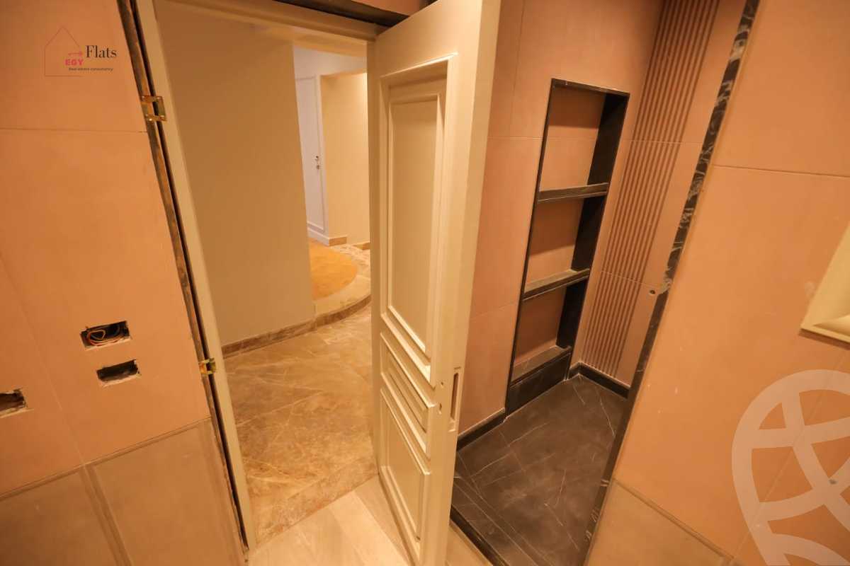 https://aqarmap.com.eg/ar/listing/3794503-for-sale-alexandria-kafr-abdo-kafr-abdou-st