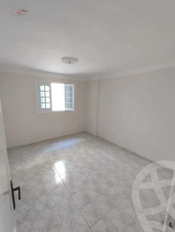 https://aqarmap.com.eg/en/listing/4020703-for-rent-alexandria-bolekly-abou-quer-st