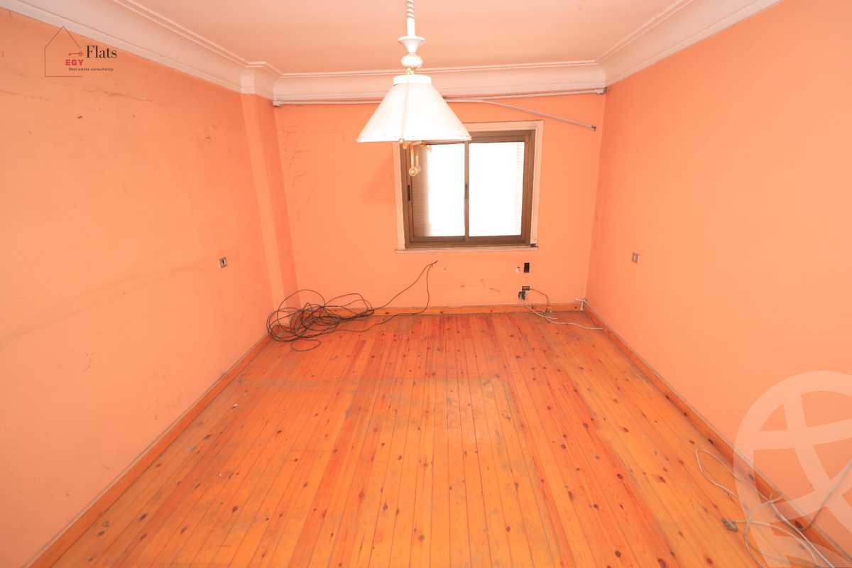 https://aqarmap.com.eg/en/listing/4081763-for-sale-alexandria-sporting-shr-bwr-s-yd