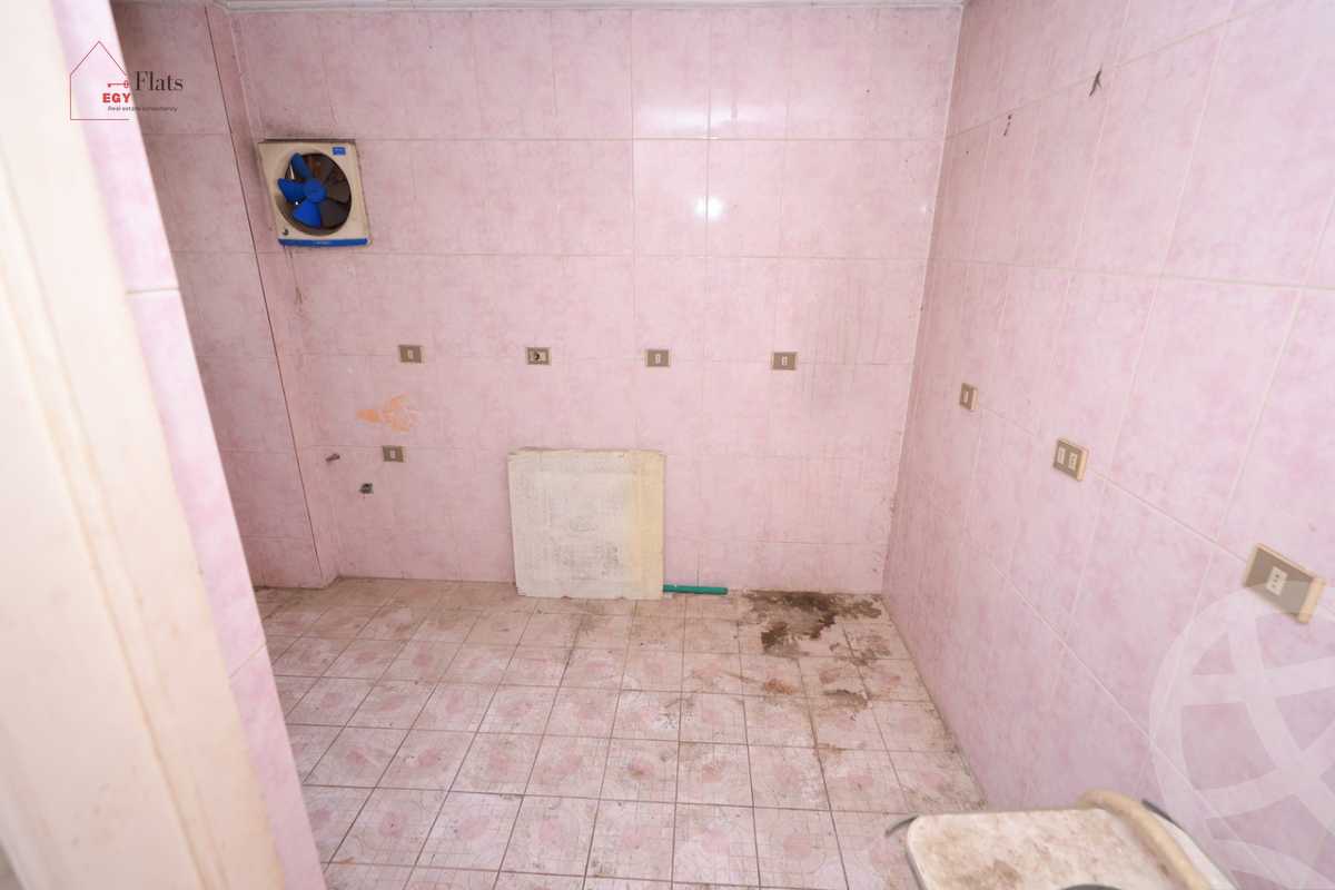 https://aqarmap.com.eg/en/listing/4081763-for-sale-alexandria-sporting-shr-bwr-s-yd