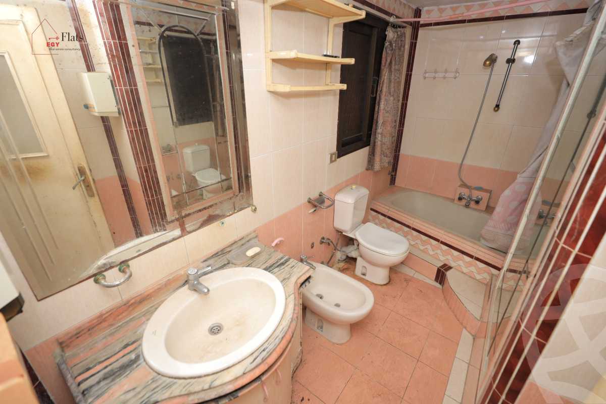 https://aqarmap.com.eg/en/listing/4081763-for-sale-alexandria-sporting-shr-bwr-s-yd