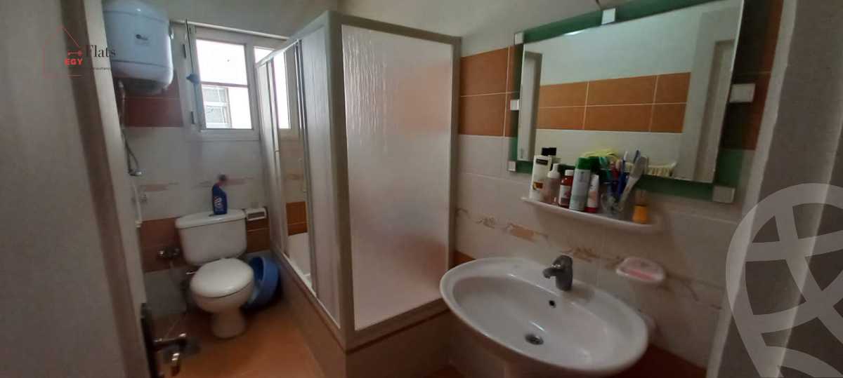 https://aqarmap.com.eg/en/listing/4183185-for-sale-alexandria-kafr-abdo-sant-square-st