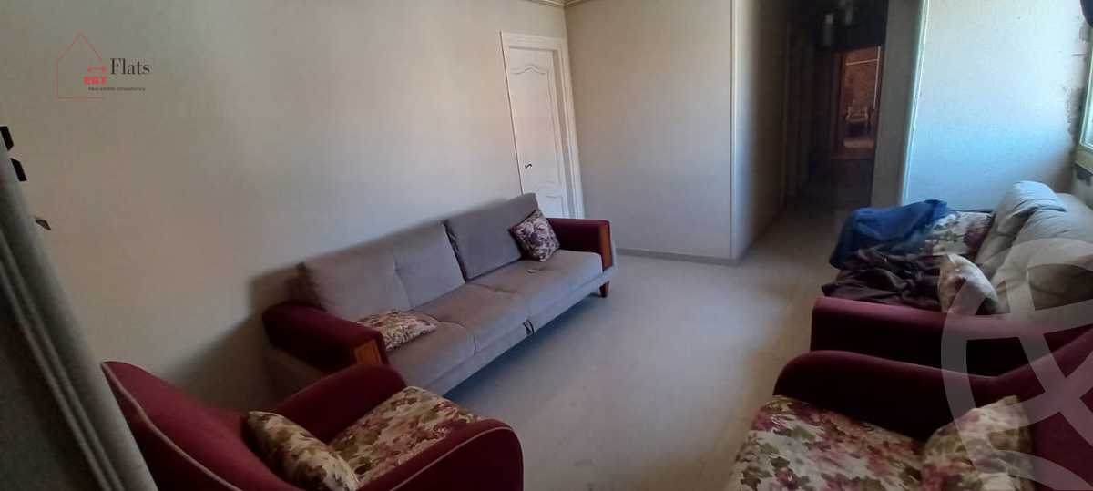 https://aqarmap.com.eg/en/listing/4183185-for-sale-alexandria-kafr-abdo-sant-square-st