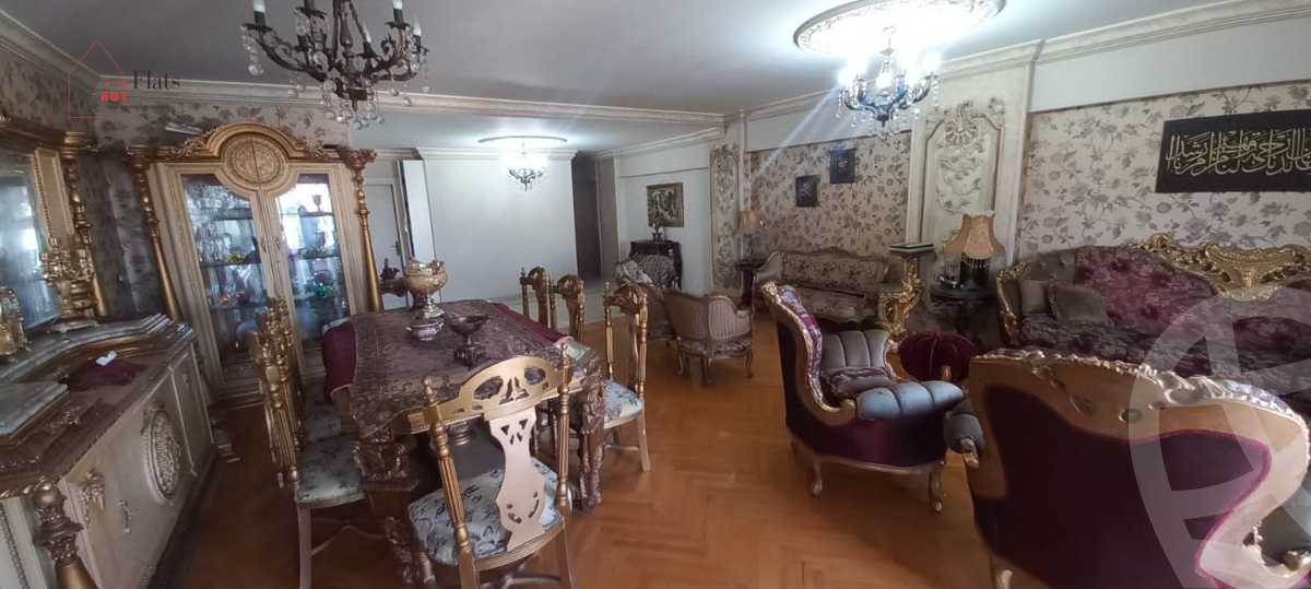 https://aqarmap.com.eg/en/listing/4183185-for-sale-alexandria-kafr-abdo-sant-square-st