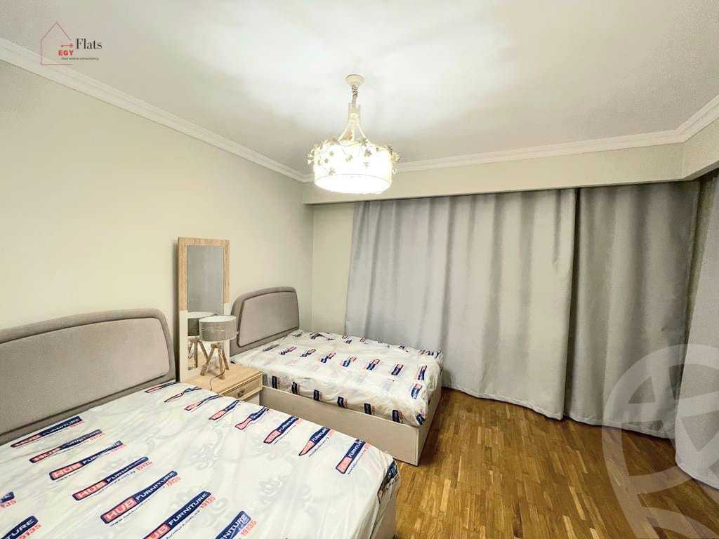 https://aqarmap.com.eg/en/listing/4230162-for-sale-alexandria-kafr-abdo-sant-square-st