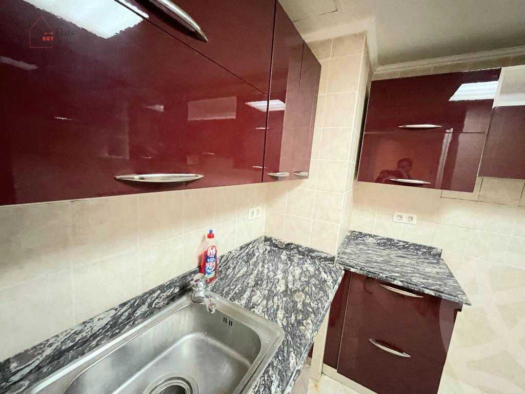 https://aqarmap.com.eg/en/listing/4230162-for-sale-alexandria-kafr-abdo-sant-square-st