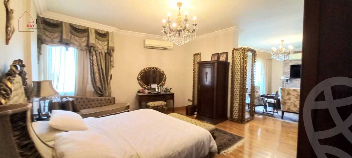 https://aqarmap.com.eg/en/listing/4230162-for-sale-alexandria-kafr-abdo-sant-square-st