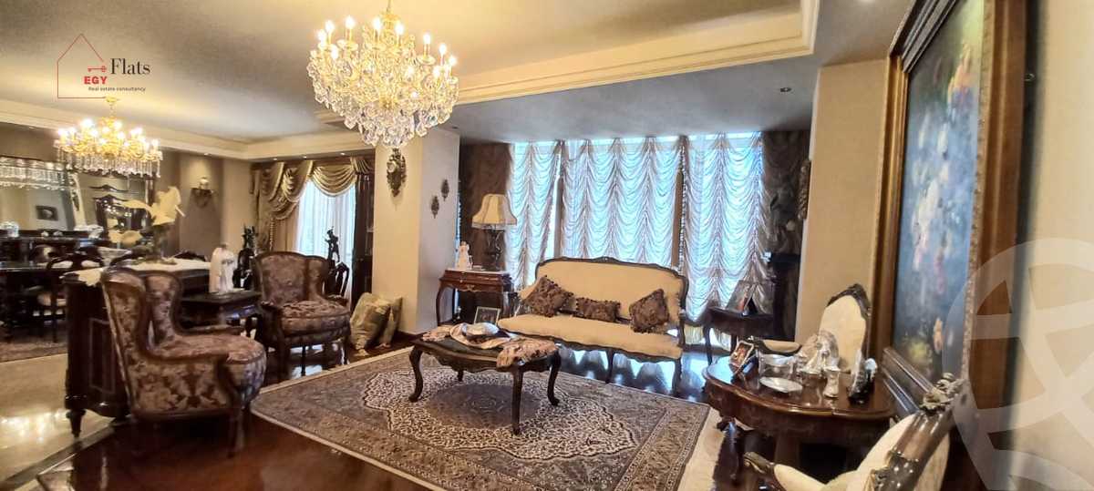 https://aqarmap.com.eg/en/listing/4230162-for-sale-alexandria-kafr-abdo-sant-square-st