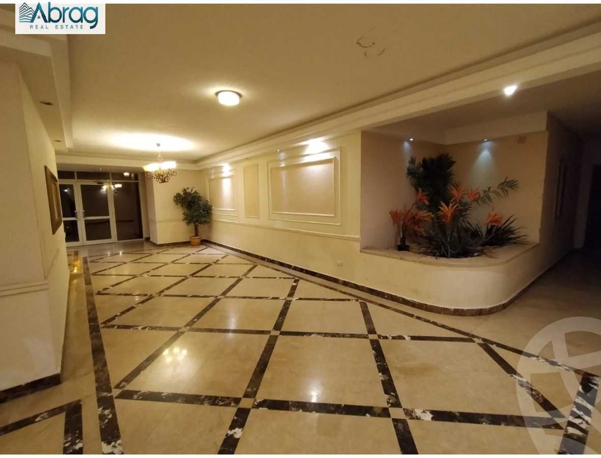 https://aqarmap.com.eg/en/listing/4192798-for-sale-cairo-el-sheikh-zayed-city-compounds-greens