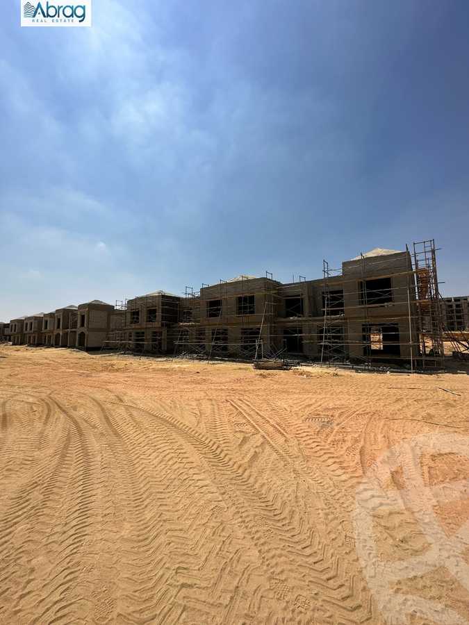 https://aqarmap.com.eg/en/listing/4858161-for-sale-cairo-el-sheikh-zayed-city-compounds-kmbwnd-fyldj-wyst-dr-llttwyr