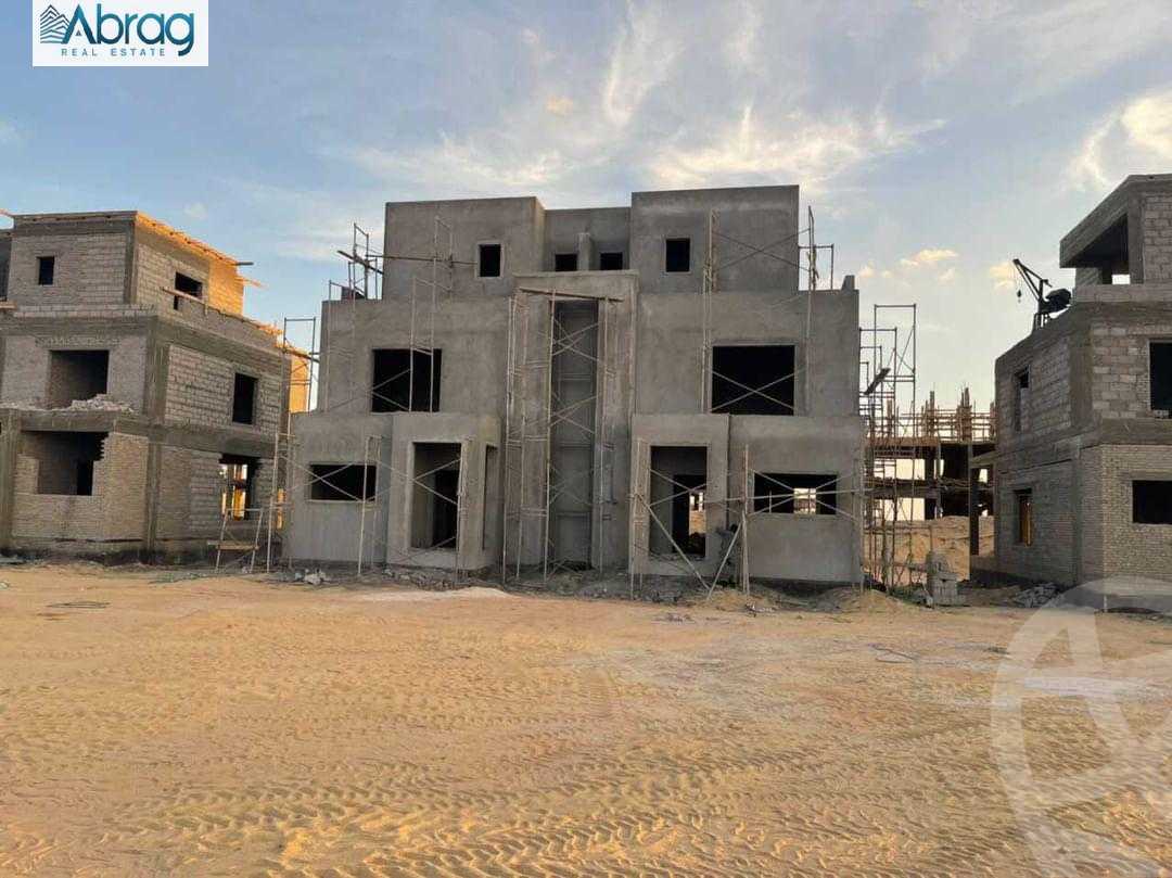 https://aqarmap.com.eg/en/listing/5231328-for-sale-cairo-el-sheikh-zayed-city-lshykh-zyd-ljdyd-naia-west