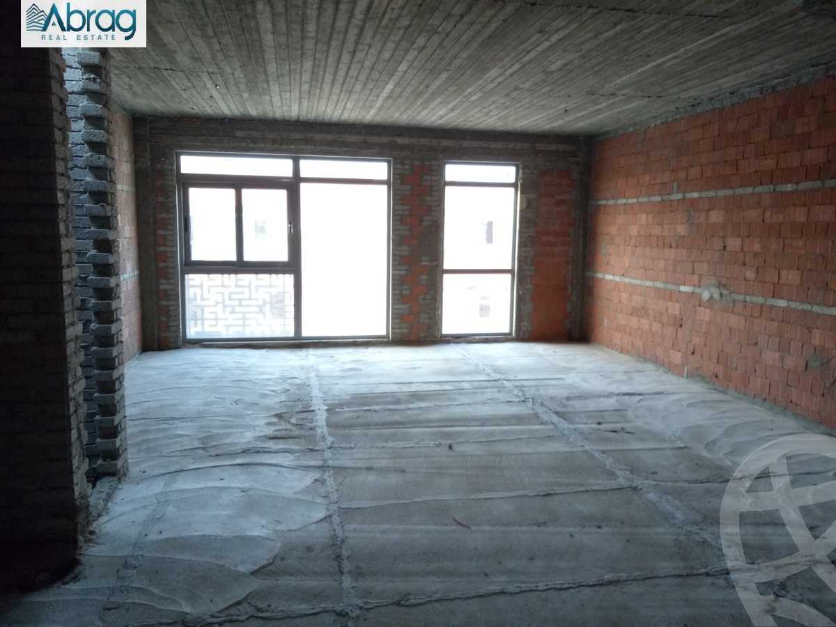 https://aqarmap.com.eg/en/listing/5308654-for-rent-cairo-el-sheikh-zayed-city-compounds-the-courtyard-mall-dorra
