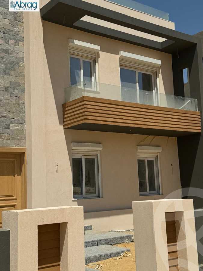 https://aqarmap.com.eg/en/listing/5593393-for-sale-cairo-el-sheikh-zayed-city-lshykh-zyd-ljdyd-dh-yrd-fyl-blmyr-llttwyr-l-qry