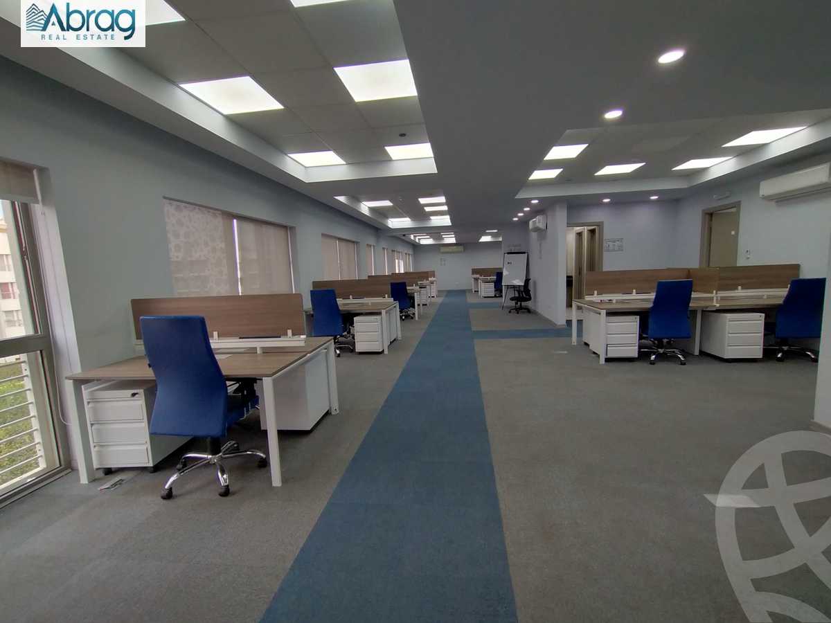 https://aqarmap.com.eg/en/listing/5593442-for-rent-cairo-el-sheikh-zayed-city-compounds-the-courtyard-mall-dorra