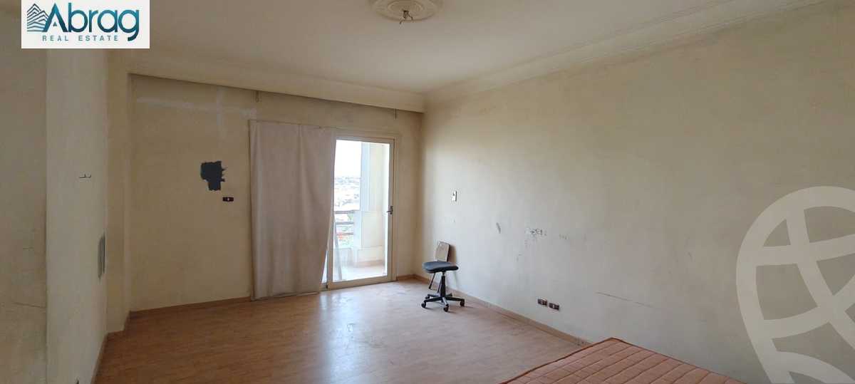 https://aqarmap.com.eg/ar/listing/5966309-for-sale-cairo-el-sheikh-zayed-city-compounds-zayed-2000