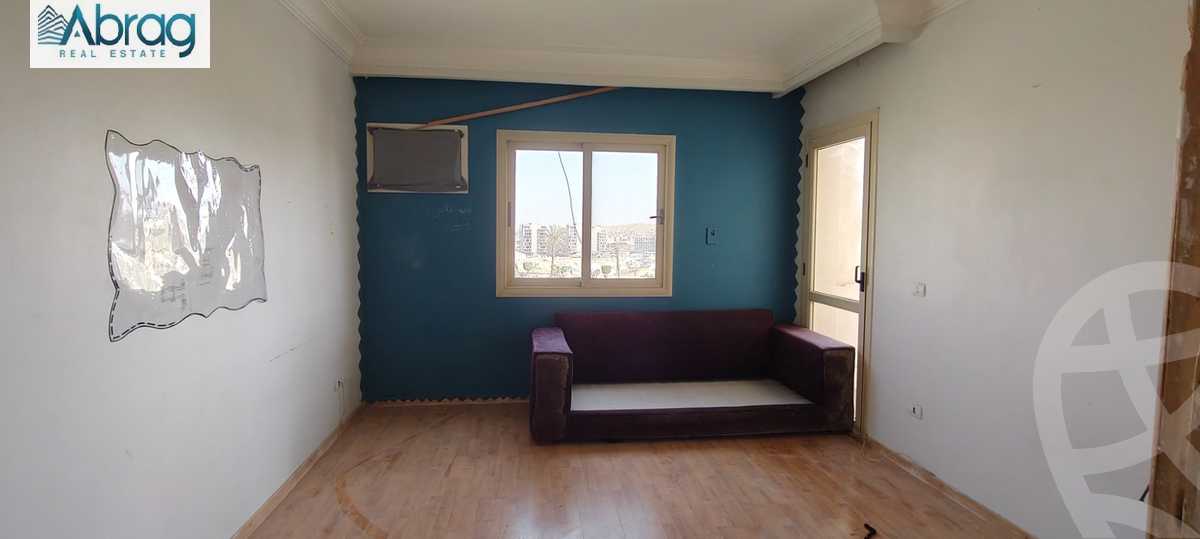 https://aqarmap.com.eg/ar/listing/5966309-for-sale-cairo-el-sheikh-zayed-city-compounds-zayed-2000