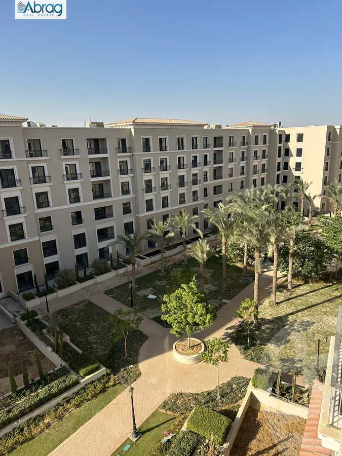 https://aqarmap.com.eg/ar/listing/6566673-for-sale-cairo-el-sheikh-zayed-city-compounds-kmbwnd-fyldj-wyst-dr-llttwyr