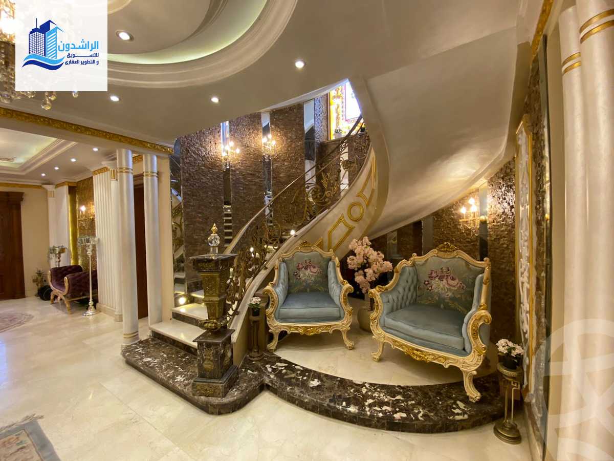 https://aqarmap.com.eg/ar/listing/3805799-for-sale-cairo-new-cairo-first-settlement-mhwr-mstfy-kml