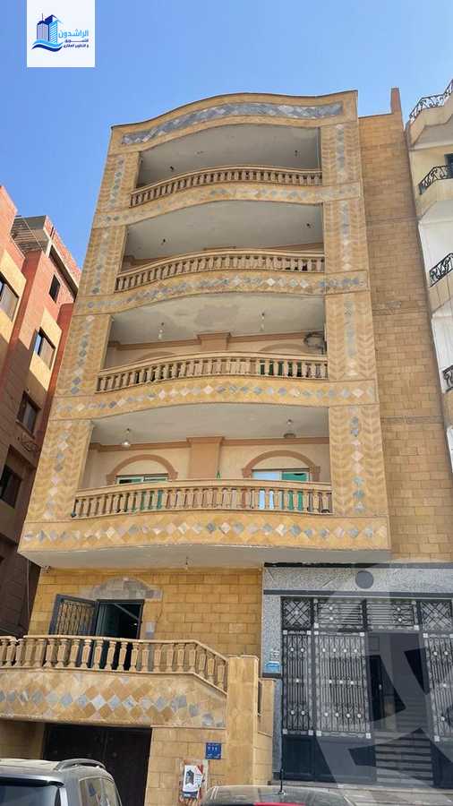 https://aqarmap.com.eg/ar/listing/3883319-for-sale-cairo-6th-of-october-el-ahyaa-neighborhood-3rd-street-7