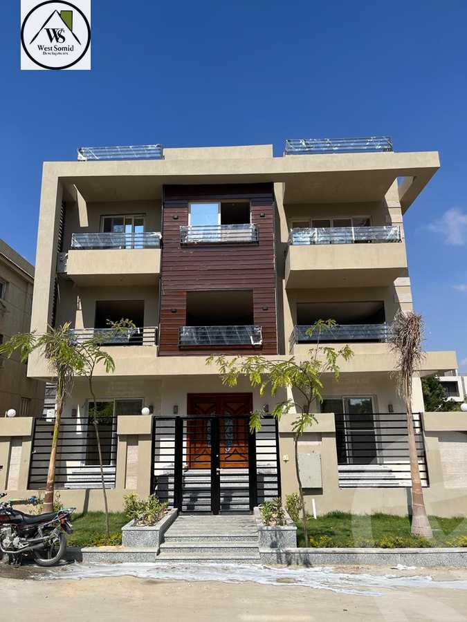https://aqarmap.com.eg/ar/listing/4070855-for-sale-cairo-6th-of-october-garb-someed-neighborhood-13th-el-banafsig-st