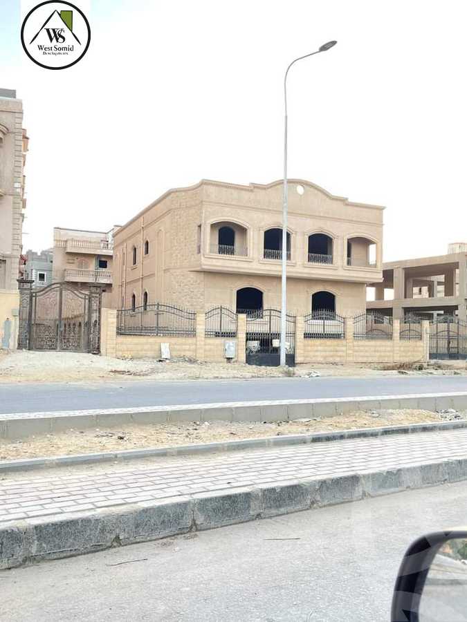 https://aqarmap.com.eg/ar/listing/4210326-for-sale-cairo-6th-of-october-garb-someed-neighborhood-4th