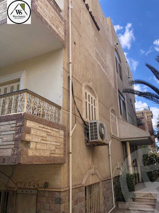 https://aqarmap.com.eg/ar/listing/4429716-for-sale-cairo-6th-of-october-featured-neighborhood-el-motamayez-neighborhood-abd-el-moneim-riad-st