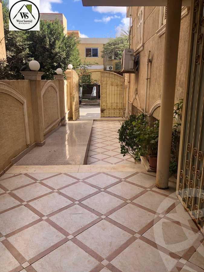 https://aqarmap.com.eg/ar/listing/4429716-for-sale-cairo-6th-of-october-featured-neighborhood-el-motamayez-neighborhood-abd-el-moneim-riad-st