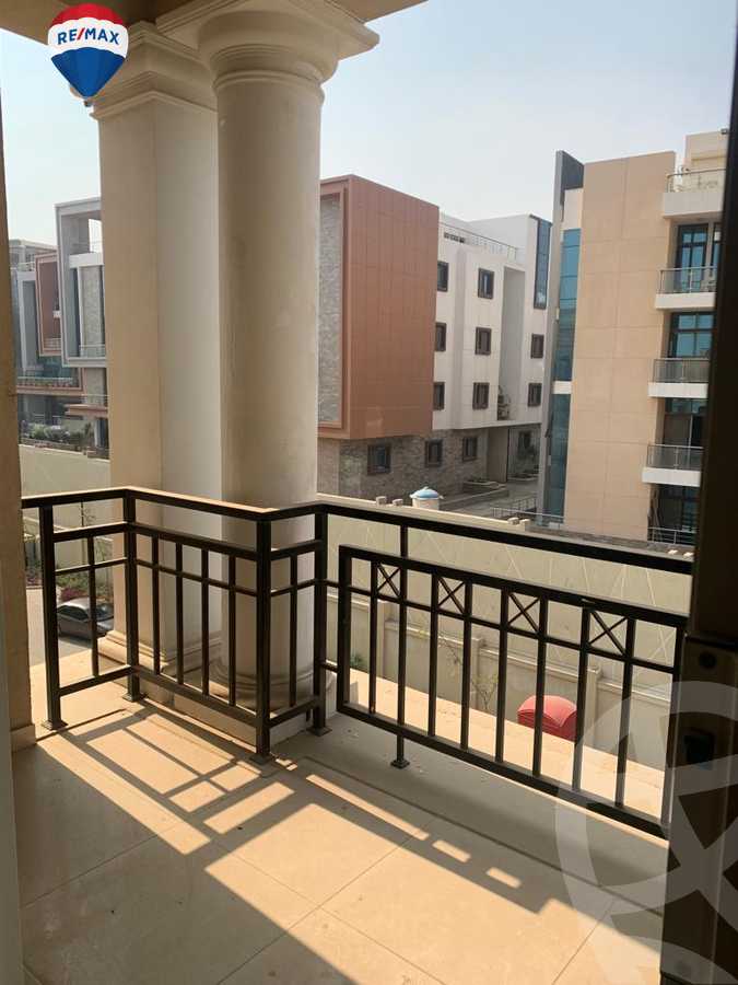 https://aqarmap.com.eg/ar/listing/3765400-for-sale-cairo-new-cairo-compounds-cairo-new-cairo-compounds-regents-park