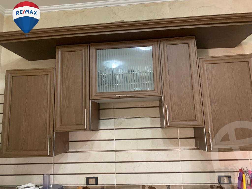 https://aqarmap.com.eg/ar/listing/3820327-for-rent-cairo-new-cairo-compounds-kmbwnd-dh-fyldj-blm-hylz