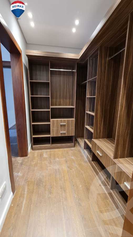 https://aqarmap.com.eg/ar/listing/3861551-for-rent-eastown-parks