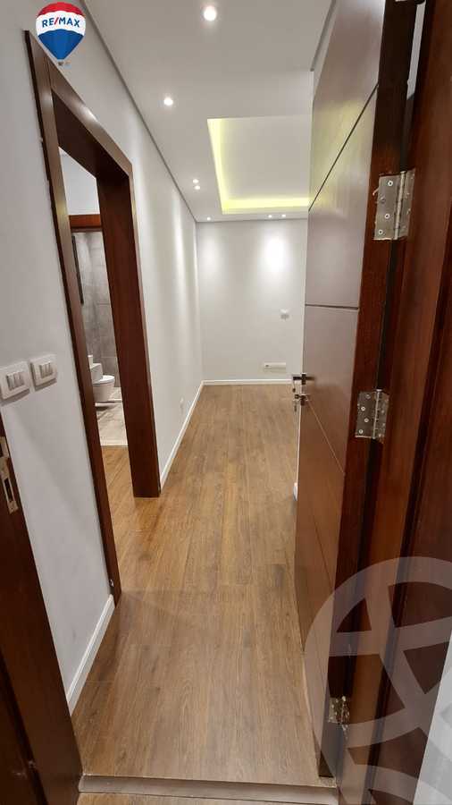 https://aqarmap.com.eg/ar/listing/3861551-for-rent-eastown-parks